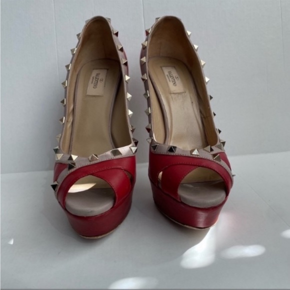 Valentino rock stud heels - Picture 4 of 13